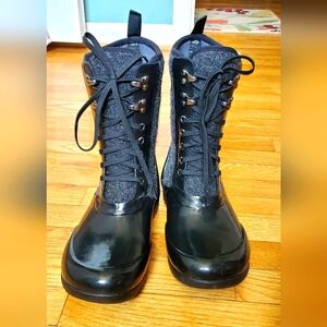 Bogs Sidney Wool Waterproof boots size 9